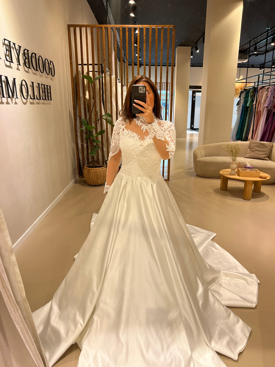 Sale wedding dress - Mila